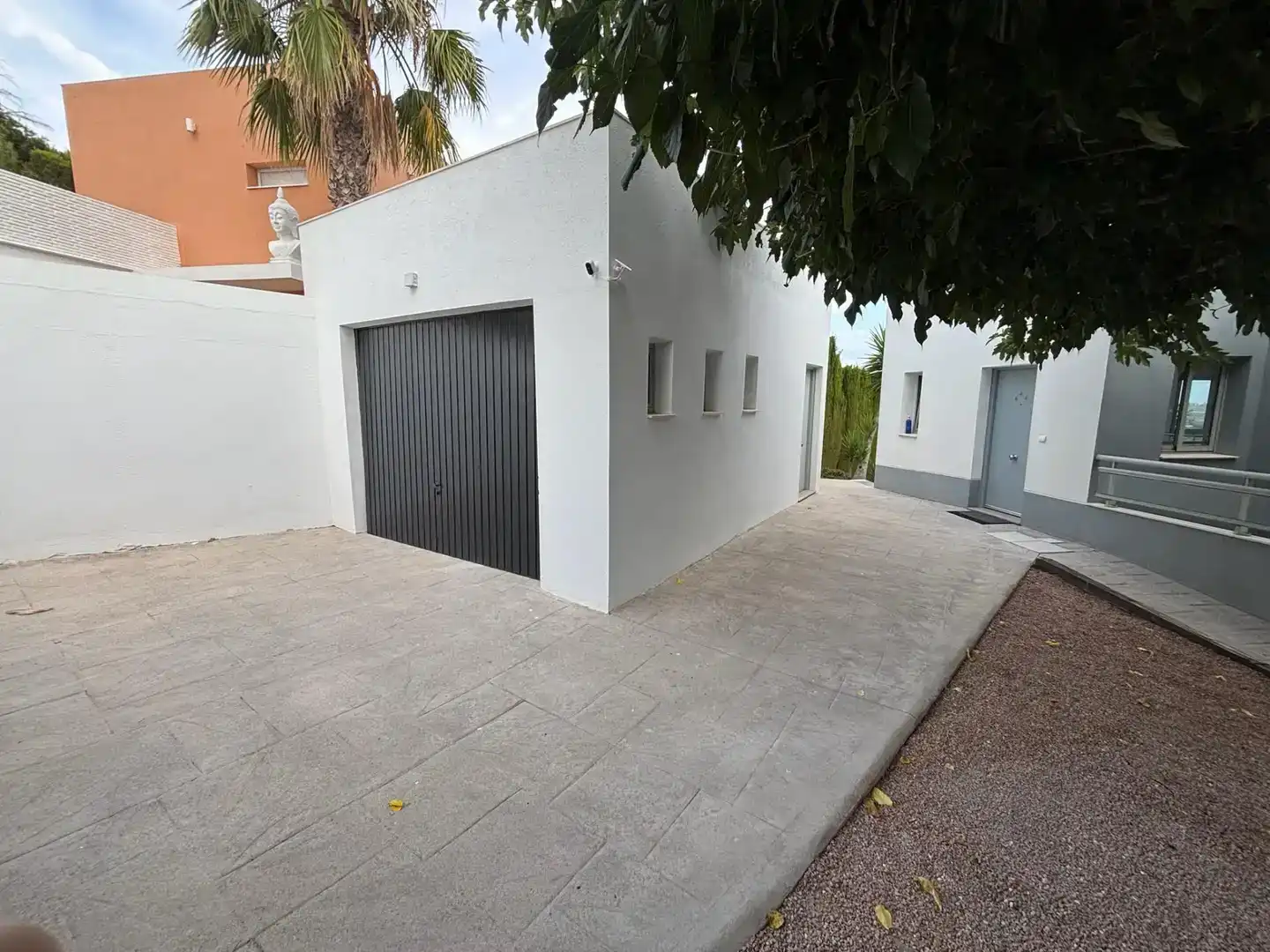 Vista exterior de Casa o xalet de lloguer en Torrent amb Aire condicionat, Piscina i Balcó