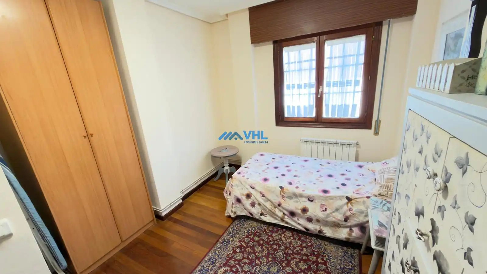Villa mit Garten zum Verkauf in Barrio Llantada, imagen 9