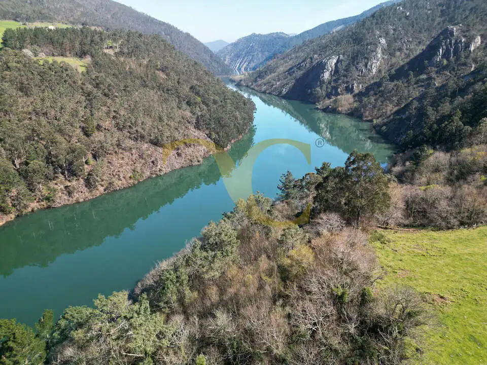 Casa o xalet en venda en Villayón amb Jardí privat
