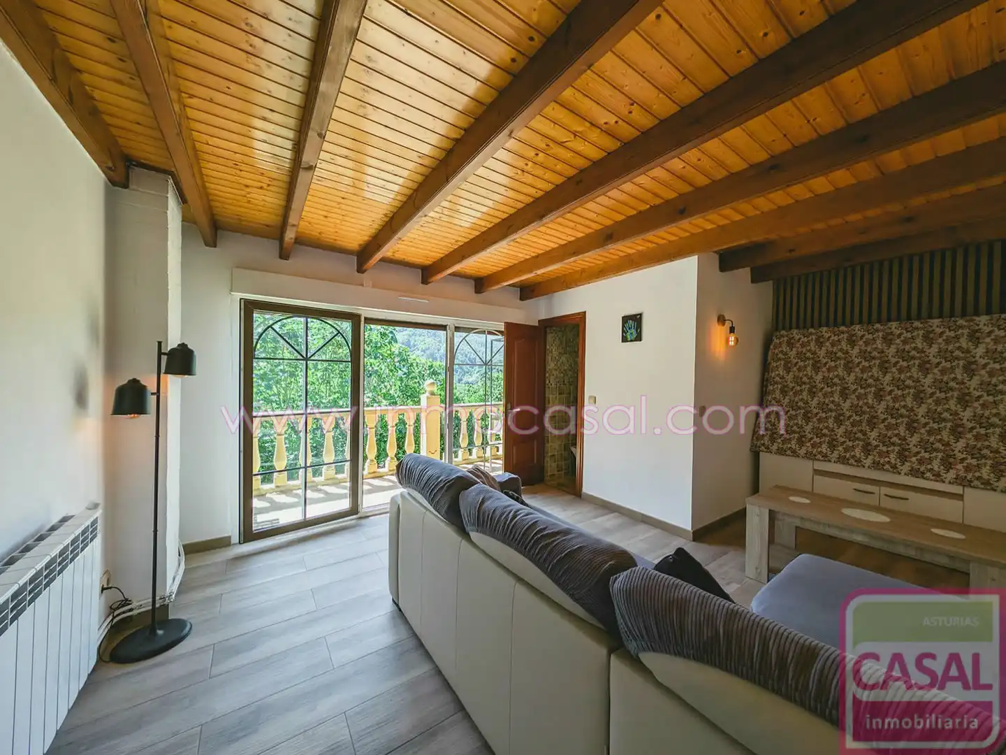 Living room of Houses for sale in San Martín del Rey Aurelio  with Heating, Terrace and Storage room