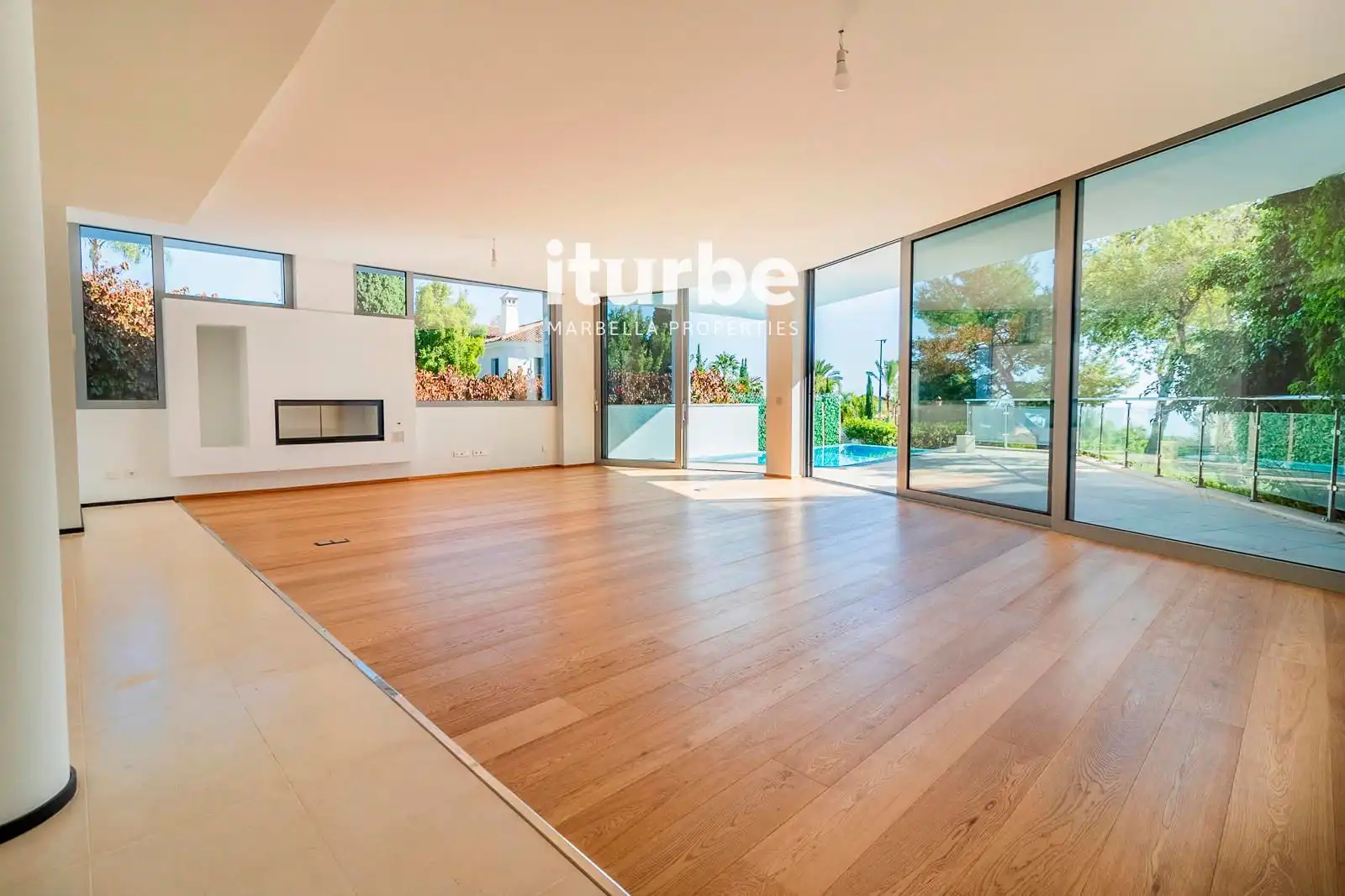 Chalet con piscina en venta en mozzart, imagen 2