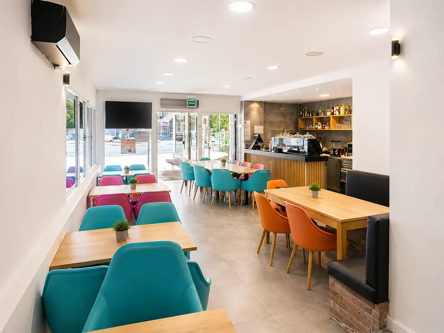 Local comercial en traspàs a Avenida de Mijas, 22, Fuengirola, Spain, imagen 3