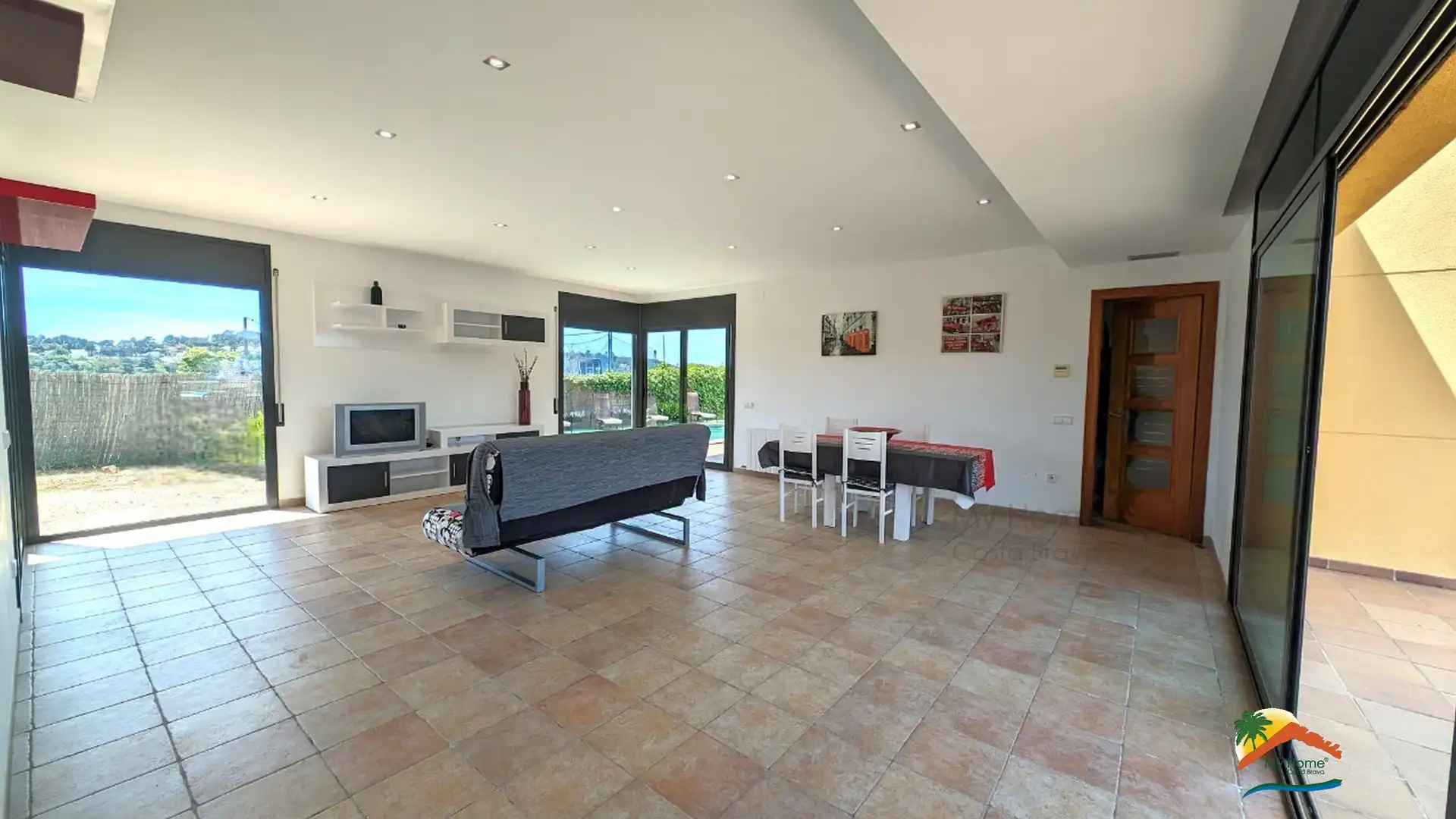 Casa con piscina en venta en Lloret Residencial - Montlloret, imagen 5