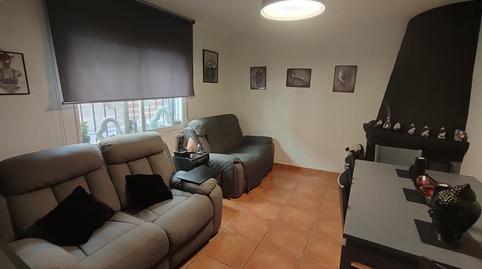 Foto 2 de Casa adosada en venda a Calle Alfareria, 28, Agost, Alicante