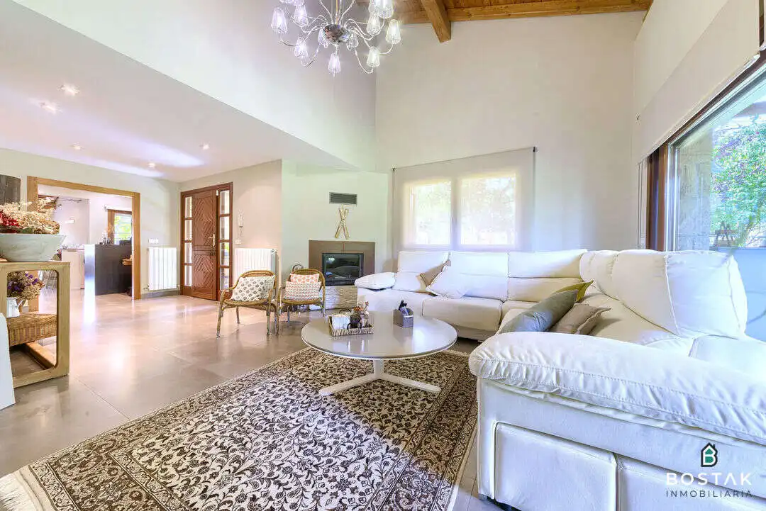 Country house with terrace for sale in Barrio Ergoien, imagen 3