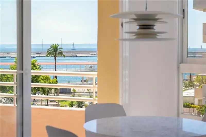 Piso en venta en  Palma de Mallorca con Aire acondicionado, Terraza y Balcón