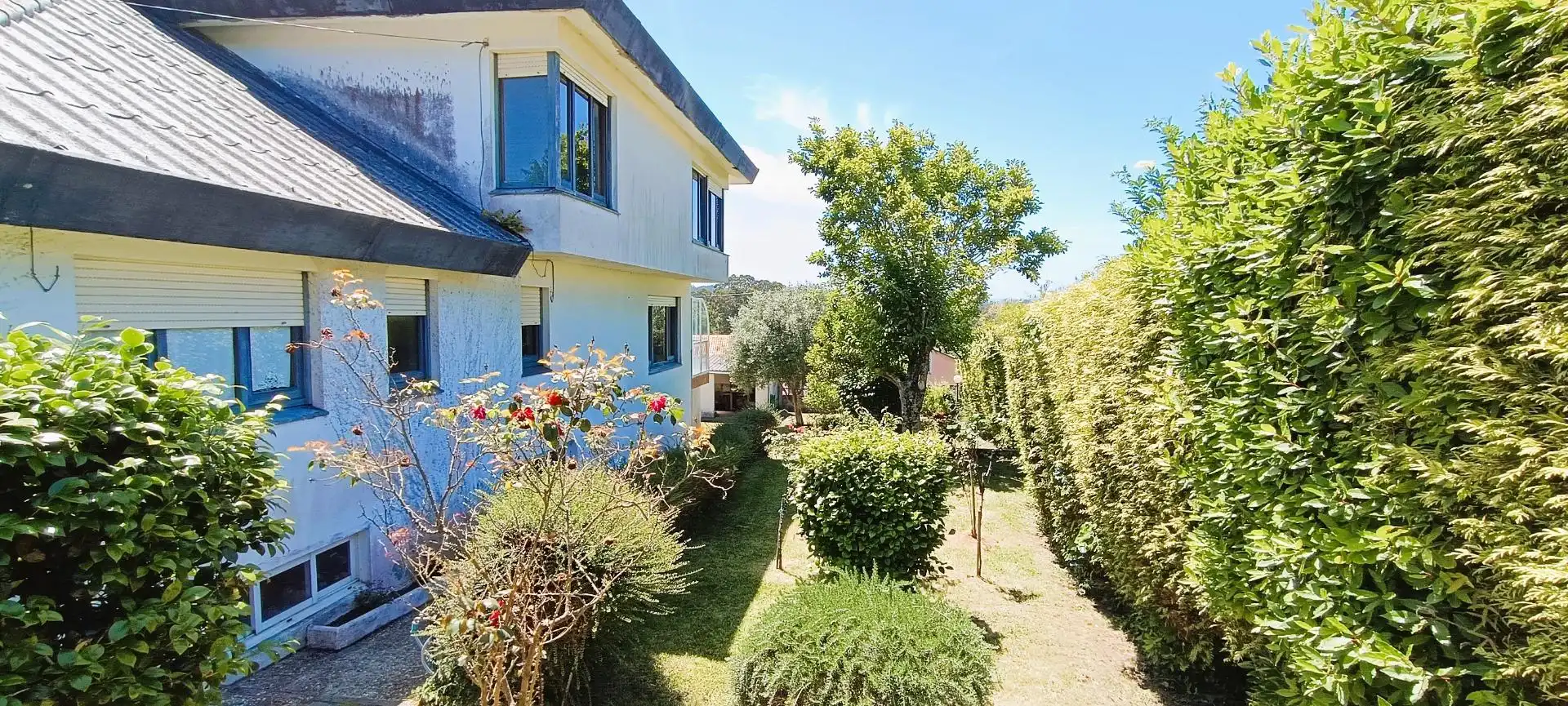 Jardí de Casa o xalet en venda en Oleiros amb Calefacció, Terrassa i Balcó