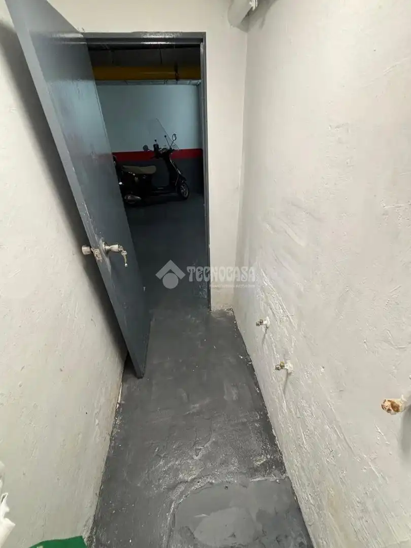Garage for rent in Ríos Rosas - Nuevos Ministerios