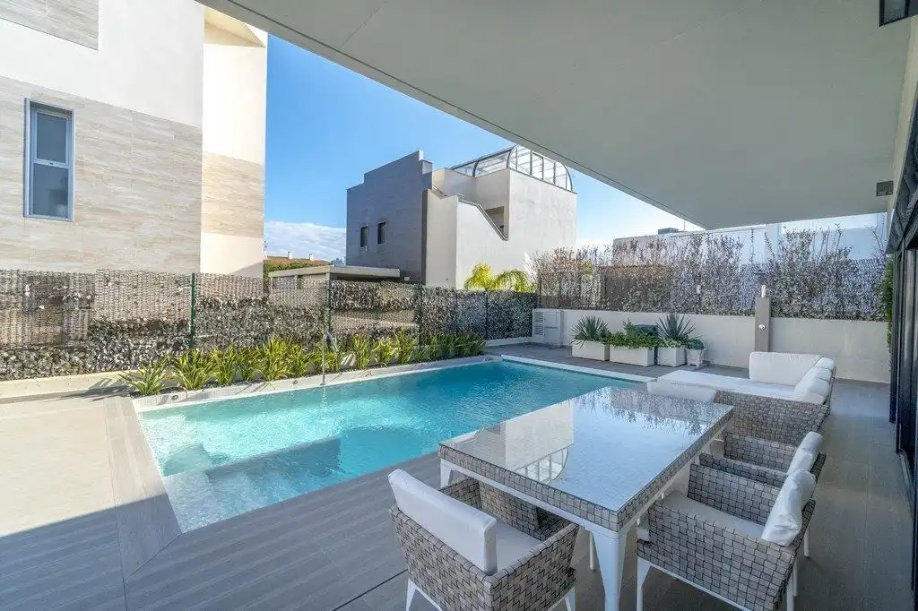 Villa mit Terrasse zum Verkauf in Calle Juan Marsé, imagen 5
