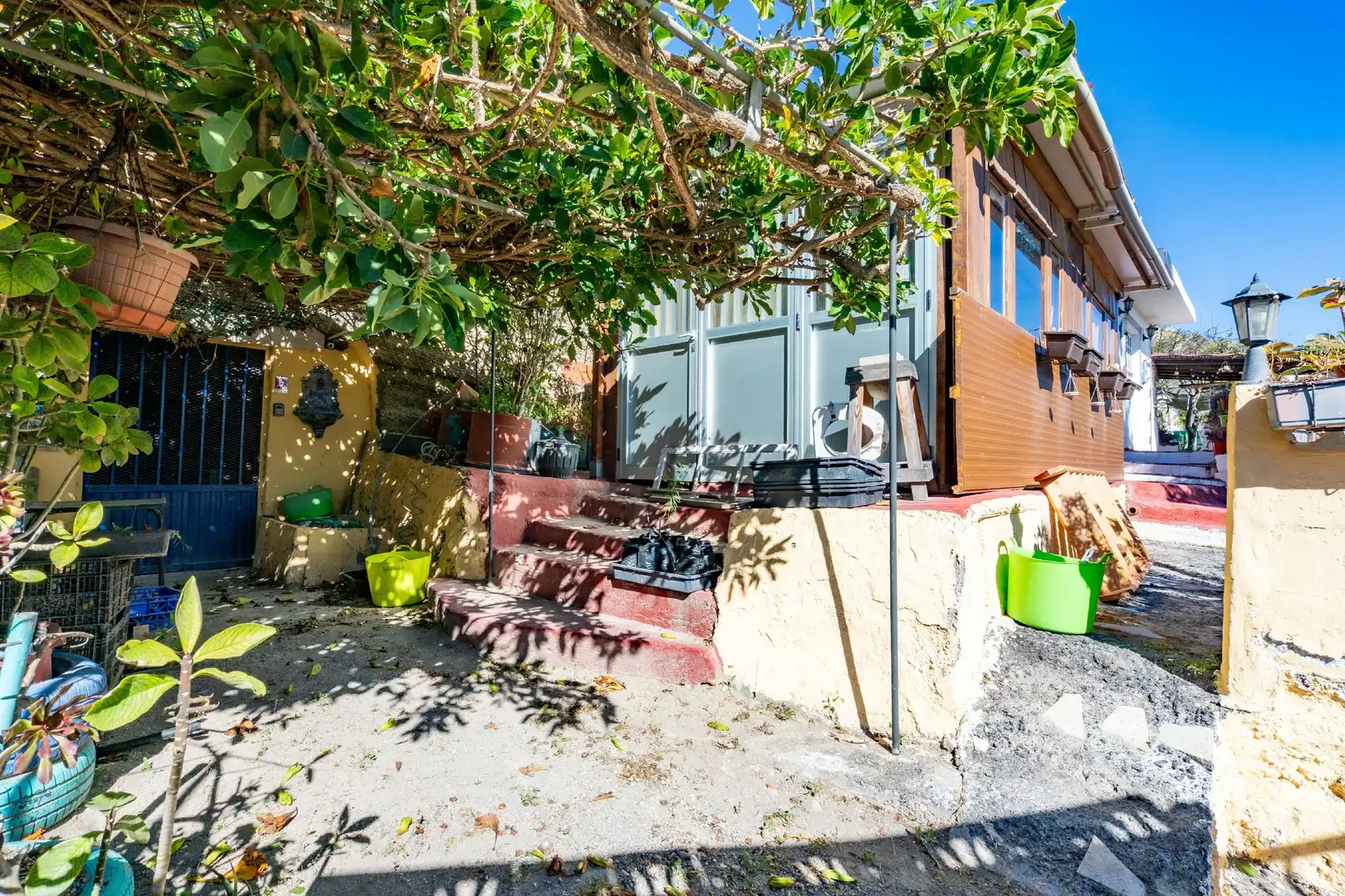 Vista exterior de Finca rústica en venda en Güímar amb Jardí privat, Terrassa i Moblat