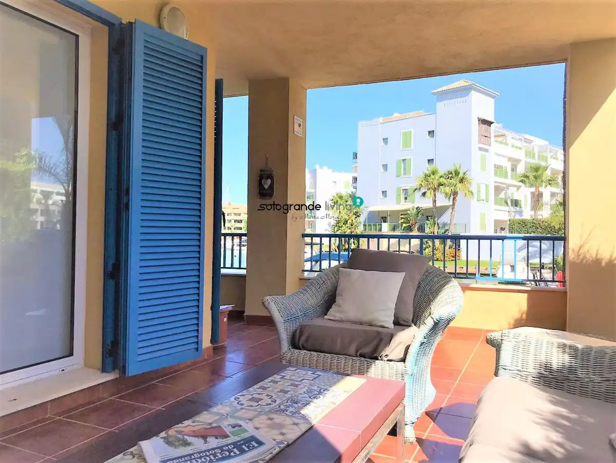 Terraza de Apartamento de alquiler en Sotogrande con Aire acondicionado, Calefacción y Terraza