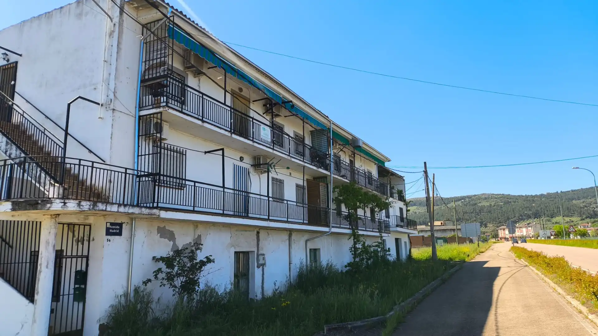 Vista exterior de Piso en venta en Valdecaballeros con Terraza