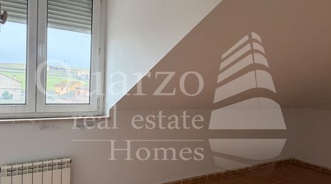 Foto 3 de Piso en venta en Calle Real, Hontanares de Eresma, Segovia