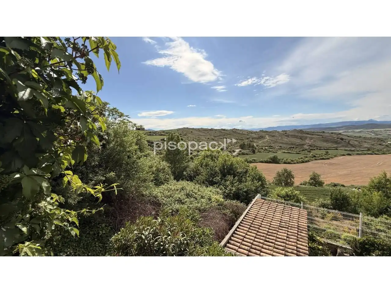Casa o xalet en venda en Undués de Lerda amb Calefacció, Jardí privat i Parquet