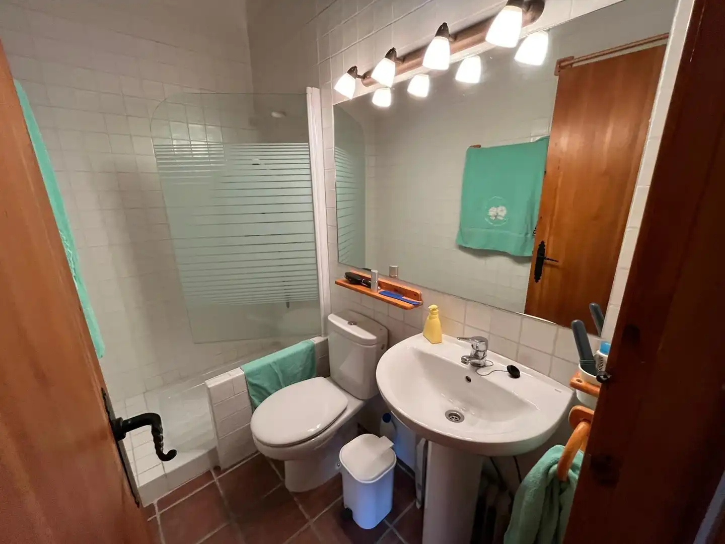 Baño de Finca rústica en venta en Bejís con Terraza y Amueblado