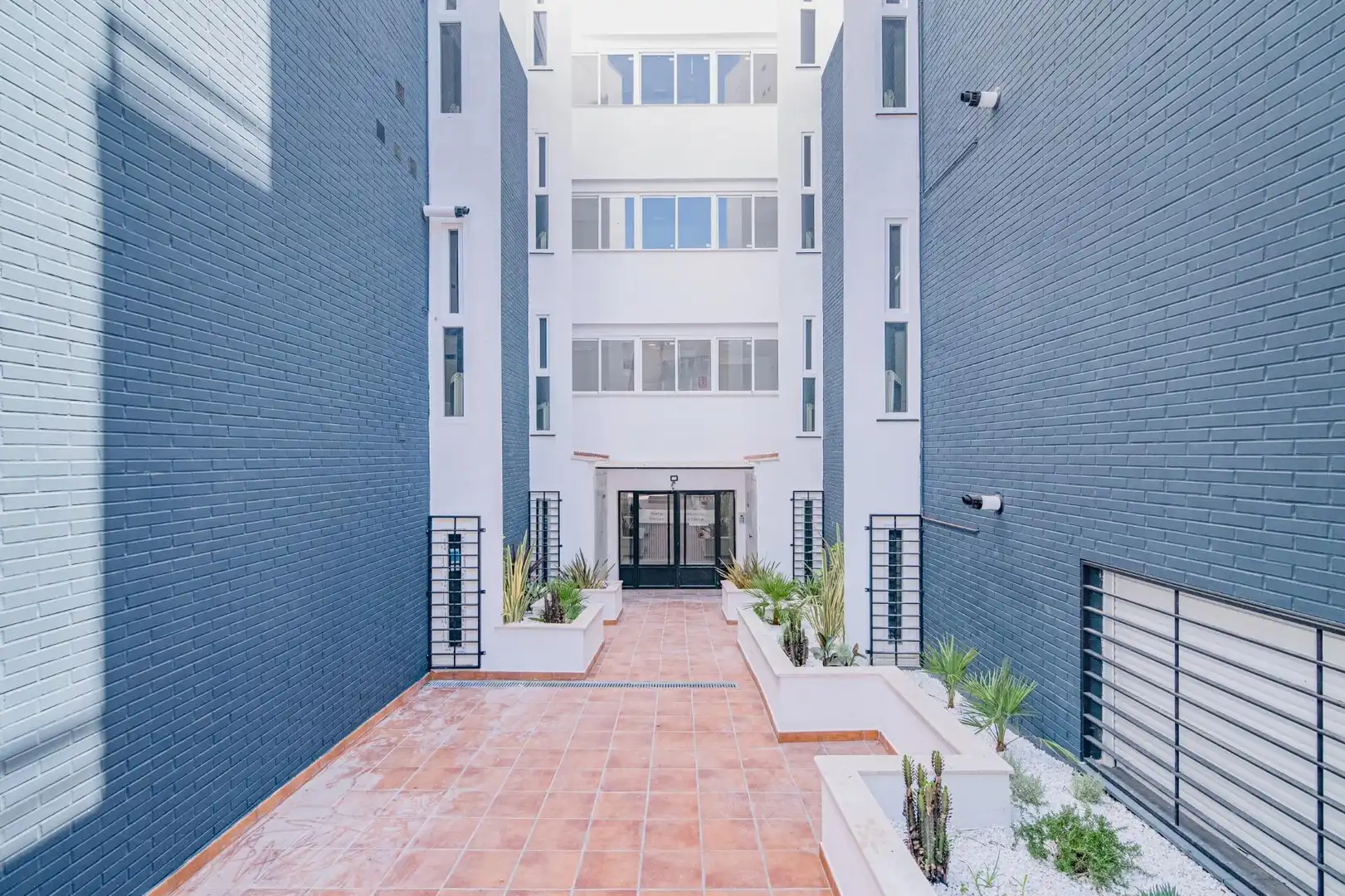 Vista exterior de Piso en venta en Pinos Genil con Aire acondicionado, Calefacción y Terraza