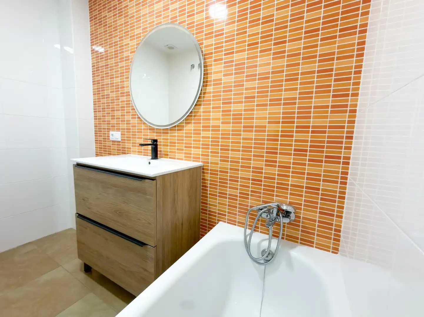 Baño de Piso en venta en Rafelbuñol / Rafelbunyol con Aire acondicionado y Balcón