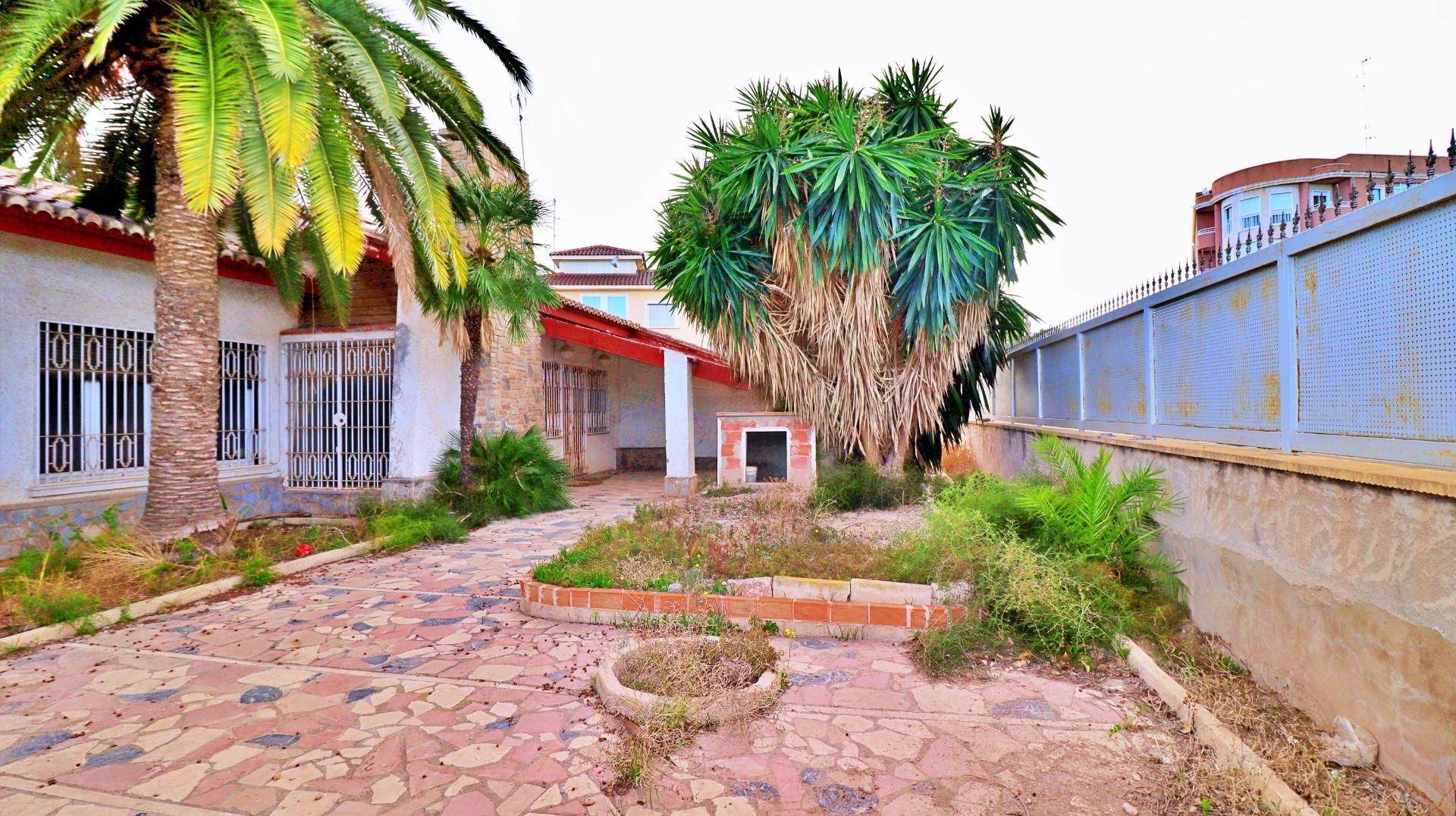 Jardí de Casa o xalet en venda en Elche / Elx amb Jardí privat i Traster