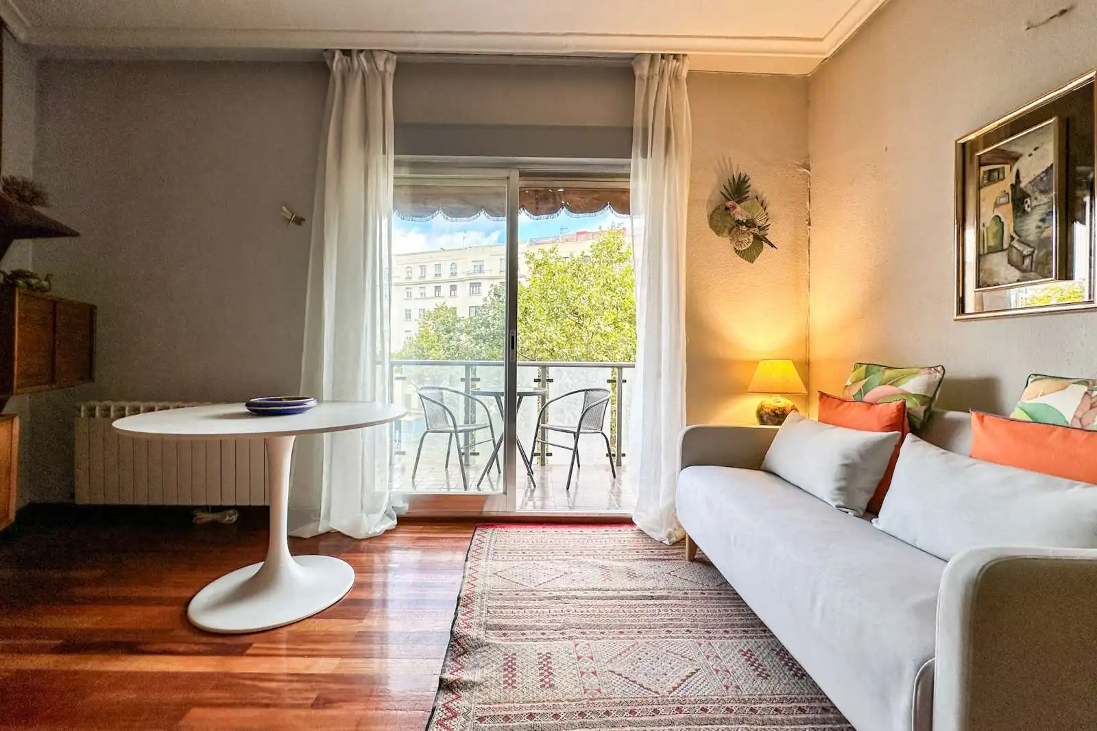 Sala de estar de Estudio para compartir en Madrid con Aire acondicionado, Calefacción y Terraza