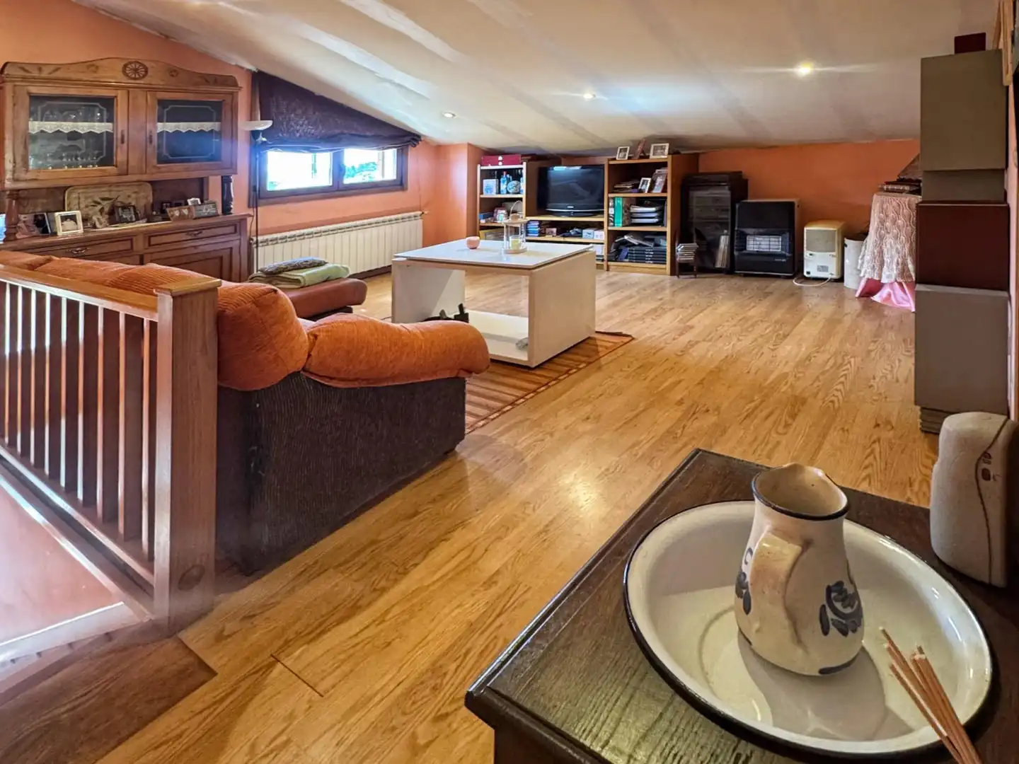 Sala de estar de Casa o chalet en venta en Lalín con Calefacción, Jardín privado y Amueblado