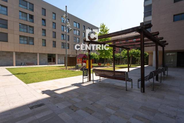 Casa adosada en Venta en Barri del Centre