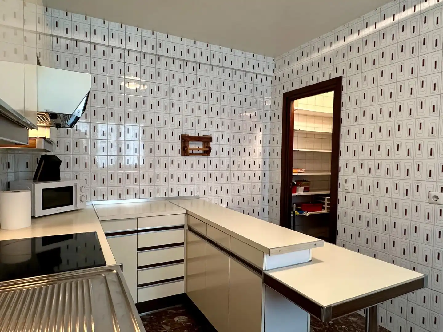 Kitchen of Flat for sale in  Pamplona / Iruña  with Heating and Parquet flooring