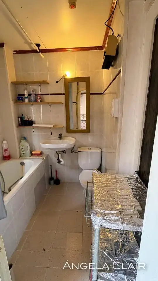 Baño de Piso en venta en Barcelona con Calefacción