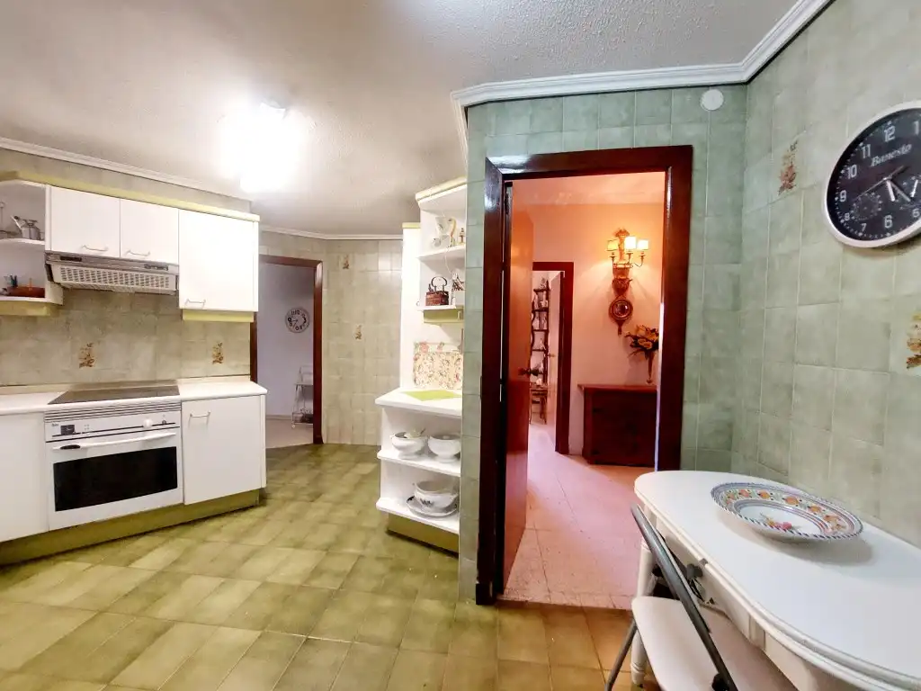 Appartamento con ascensore in vendita a Avenida Colon, imagen 4