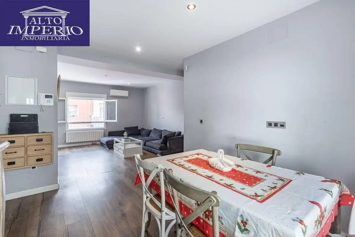 Penthouse mit Aufzug zum Verkauf in Calle SAN ISIDORO 5, imagen 4