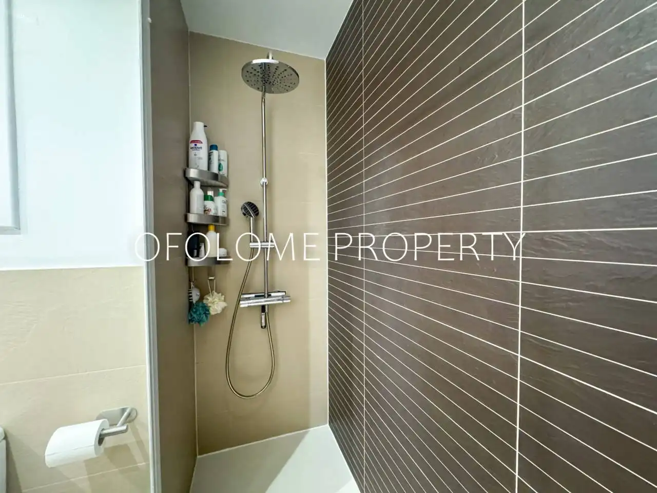 Bathroom of Flat for sale in Sabadell  with Parquet flooring and Balcony