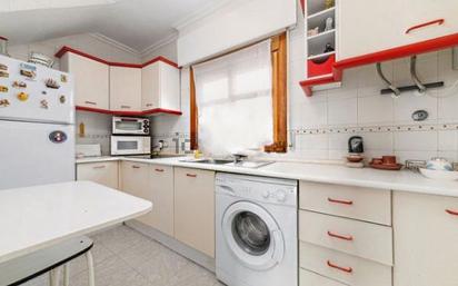 Kitchen of Single-family semi-detached for sale in Torrevieja  with Air Conditioner and Community pool