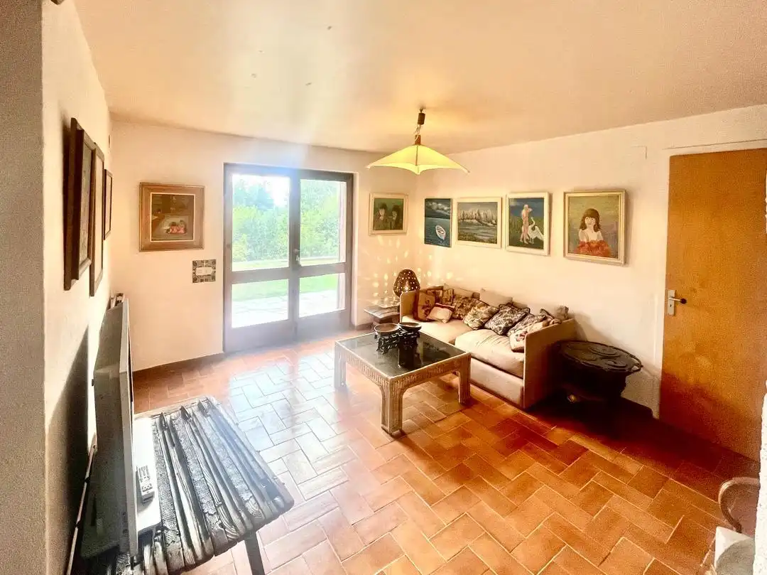 Sala de estar de Casa adosada de alquiler en Llívia, Girona