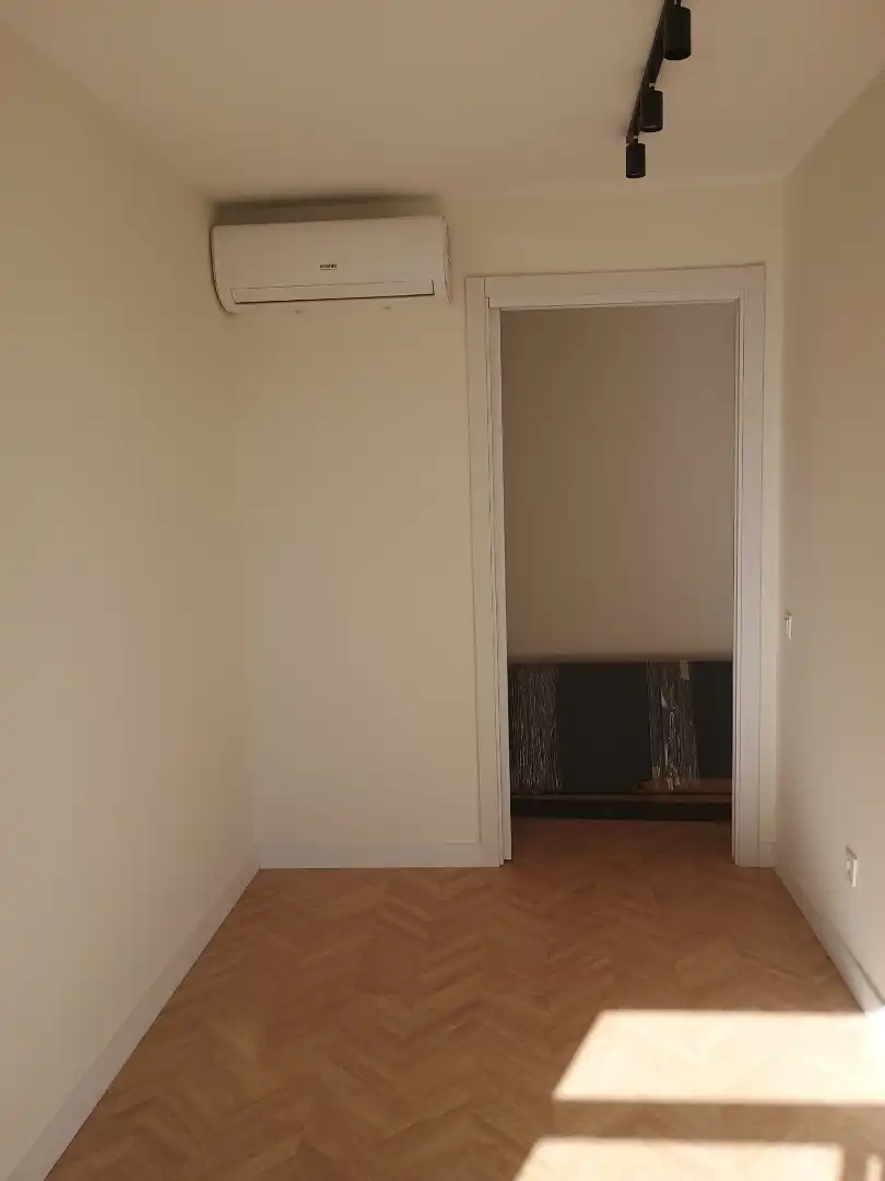 Wohnung zum Verkauf in Tarragona mit Klimaanlage, Heizung und Parkett