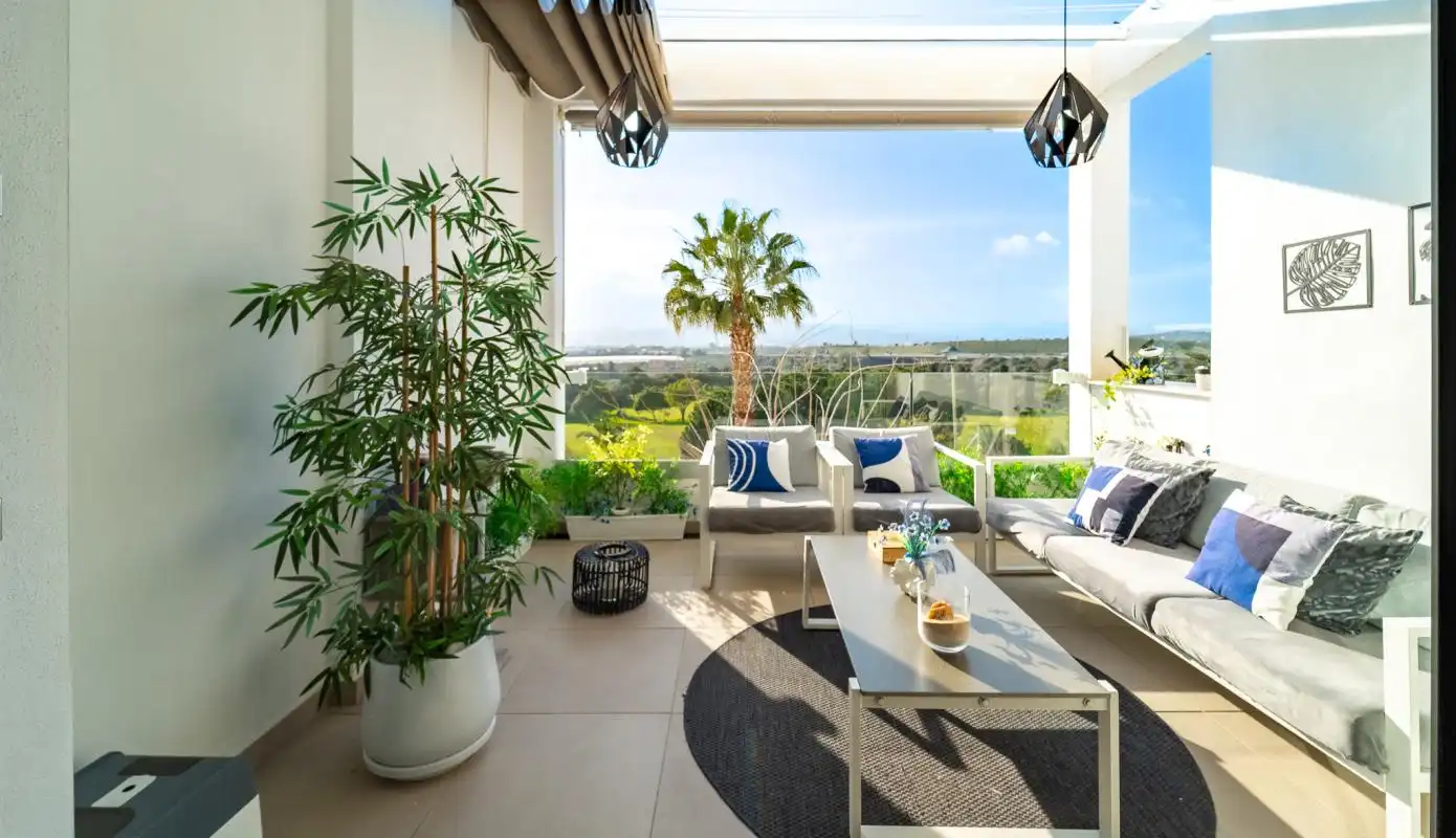 Terraza de Piso en venta en Vélez-Málaga con Aire acondicionado, Calefacción y Jardín privado