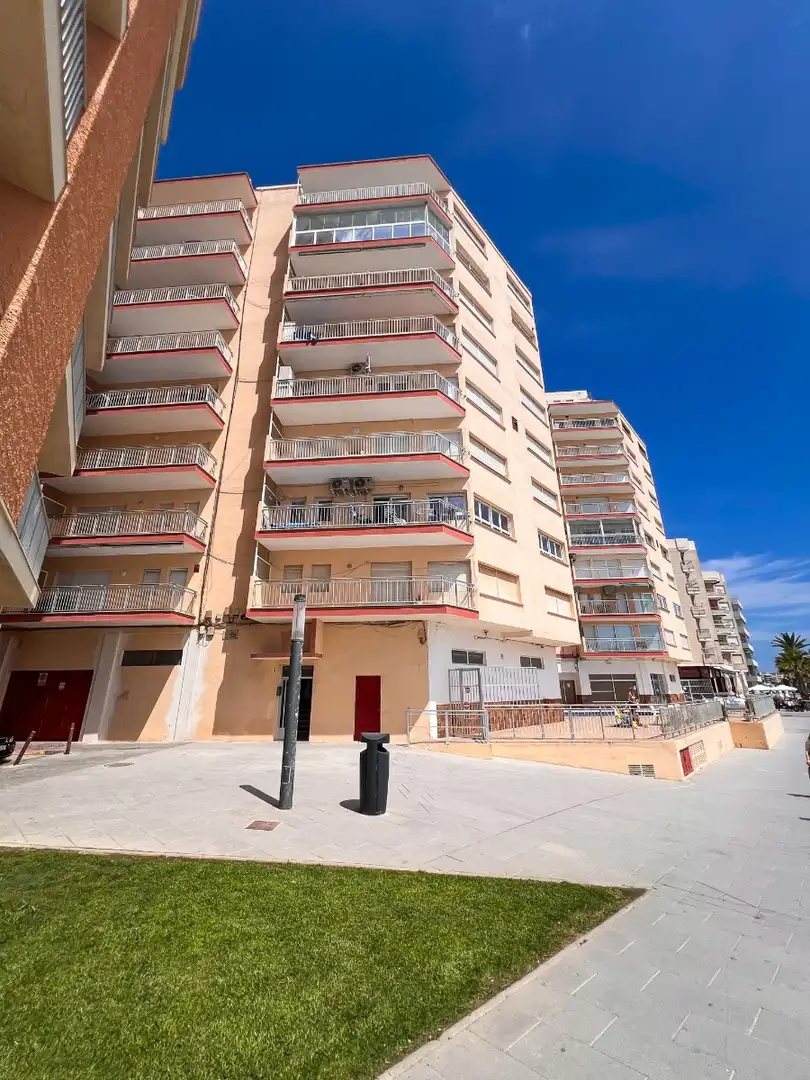 Vista exterior de Apartamento en venta en Torrevieja con Aire acondicionado, Calefacción y Terraza