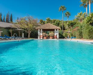 Piscina de Casa adosada en venda en Marbella amb Aire condicionat, Terrassa i Piscina