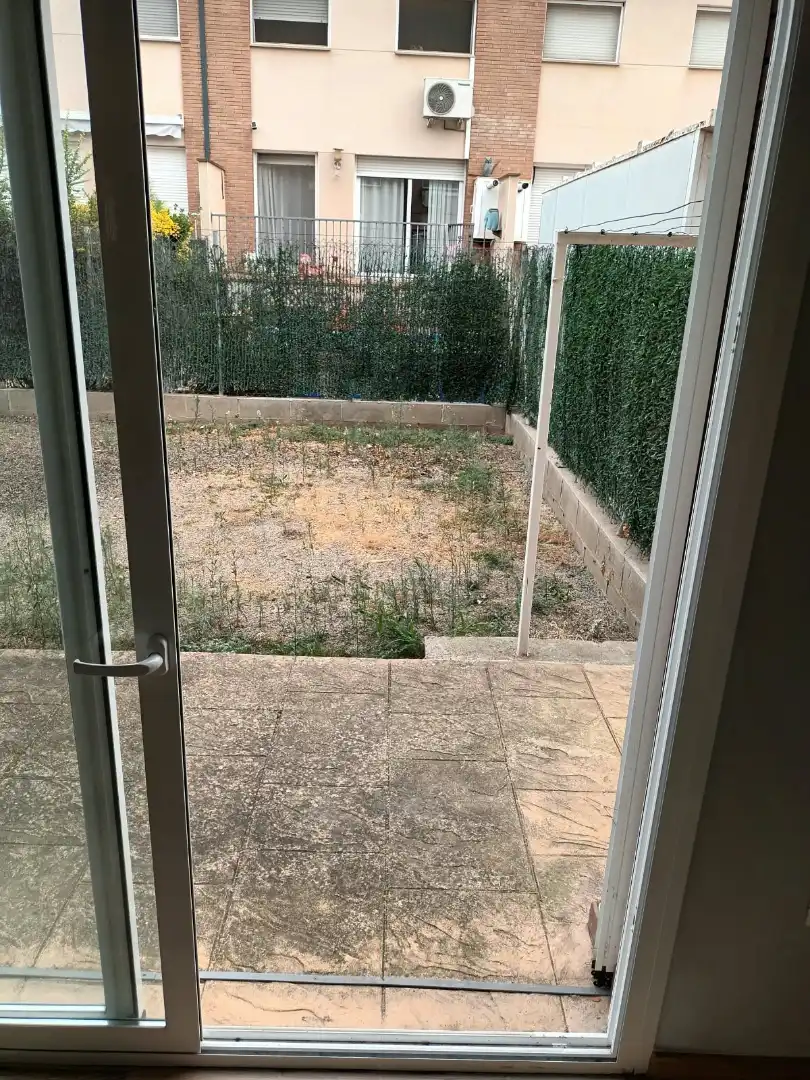 Adossat amb jardí en venda a Agramunt, imagen 6