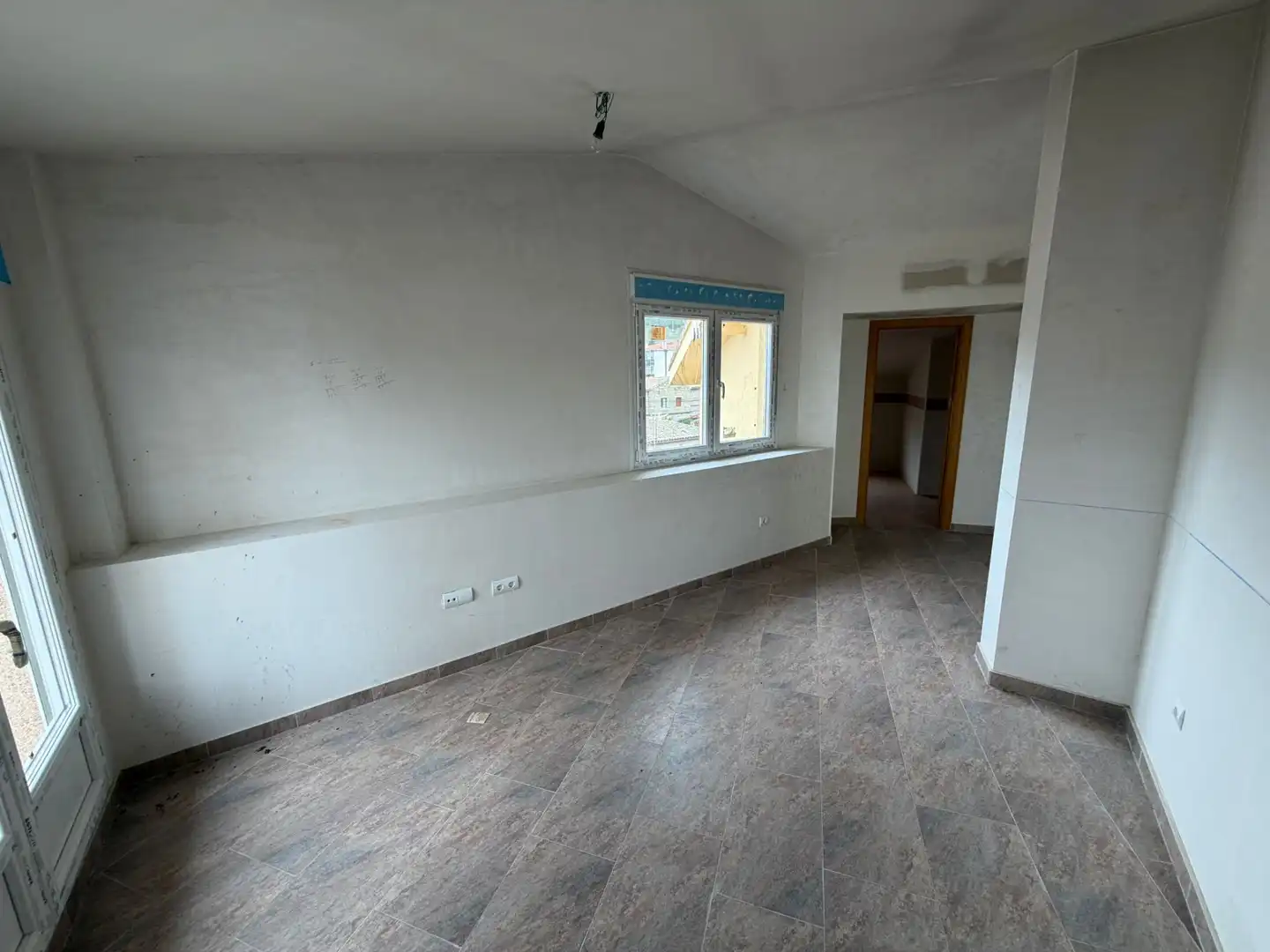 Attic for sale in San Bartolomé de Pinares  with Heating
