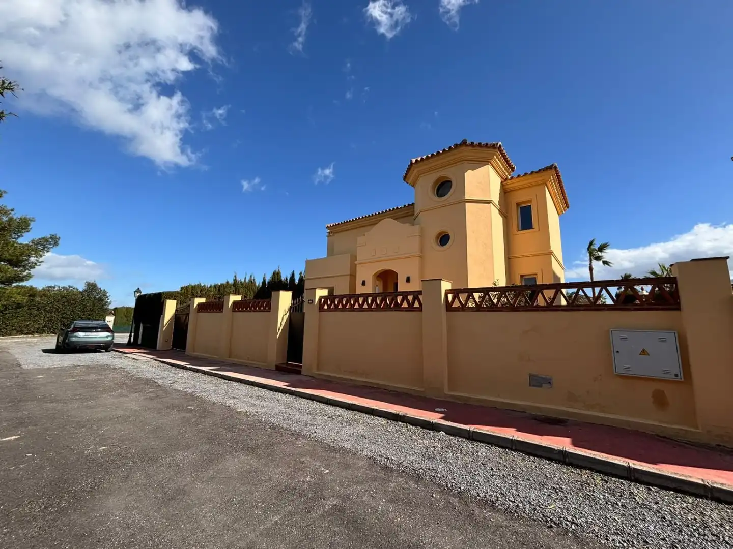 Exterior view of Houses for sale in Coín  with Air Conditioner, Heating and Private garden