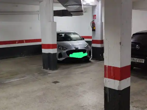 Parkplatz von Garage zur Miete in Madrid