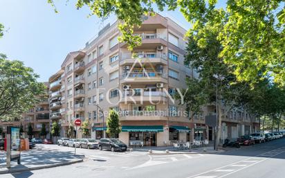 Vista exterior de Pis en venda en Reus amb Balcó