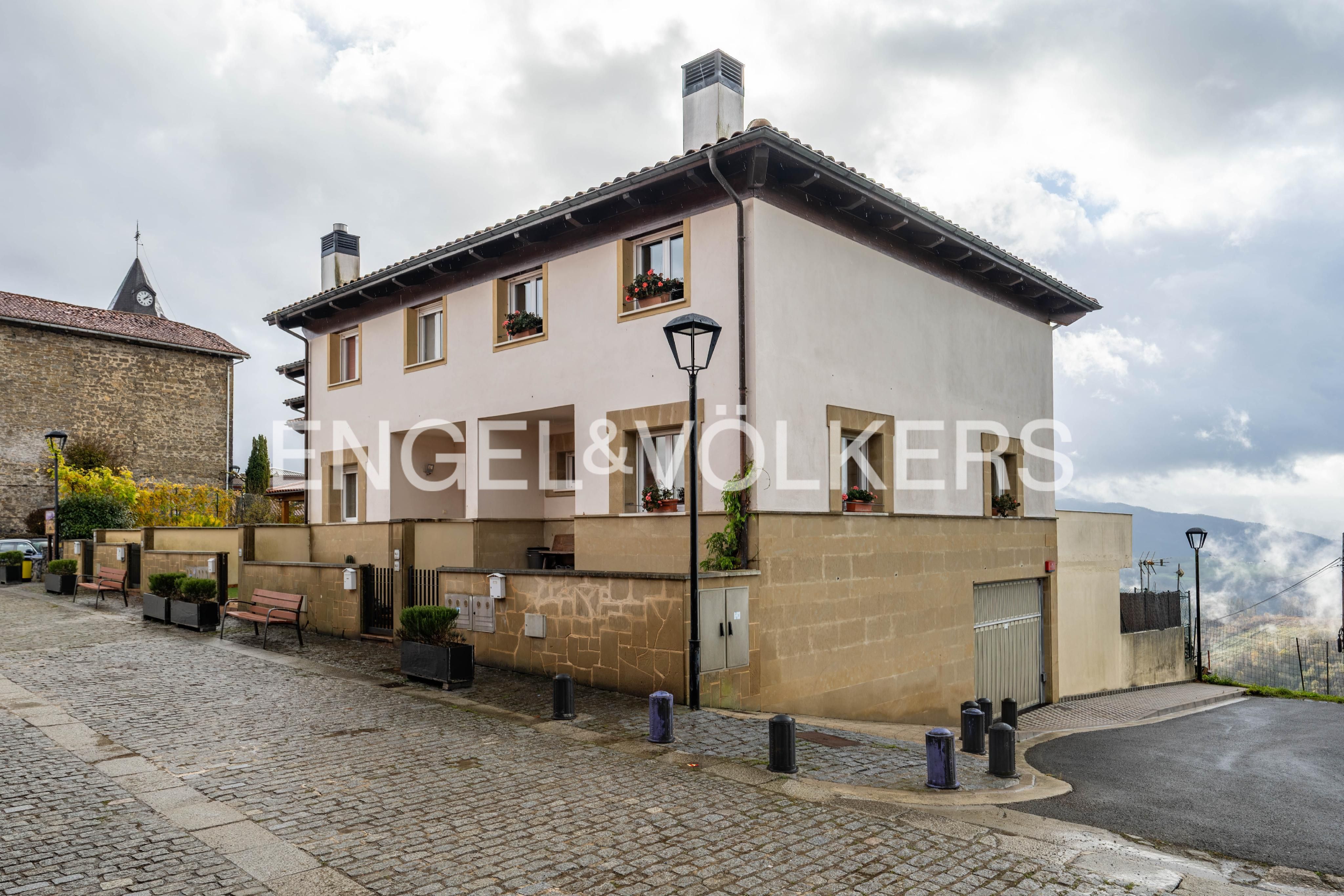 Exterior view of House or chalet for sale in Gaintza  with Heating, Private garden and Terrace