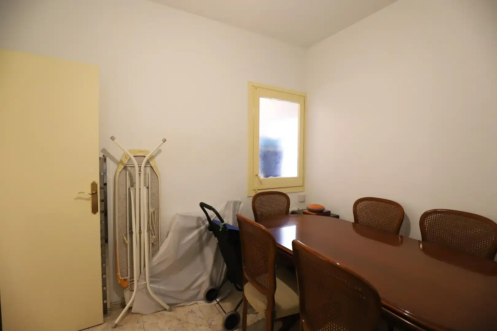 Flat for sale in Esplugues de Llobregat  with Air Conditioner, Heating and Terrace