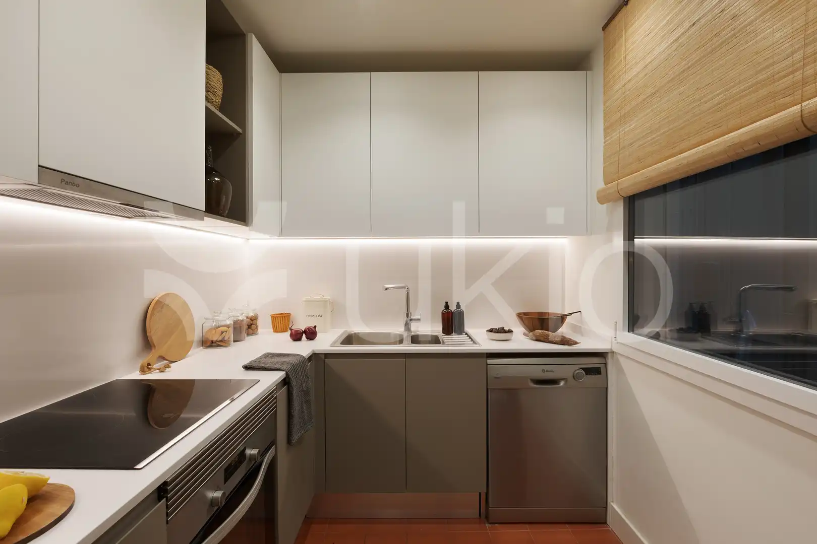 Cocina de Apartamento de alquiler en Barcelona con Aire acondicionado, Calefacción y Amueblado