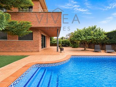 Casa con balcone in vendita a Concòrdia - Can Rull