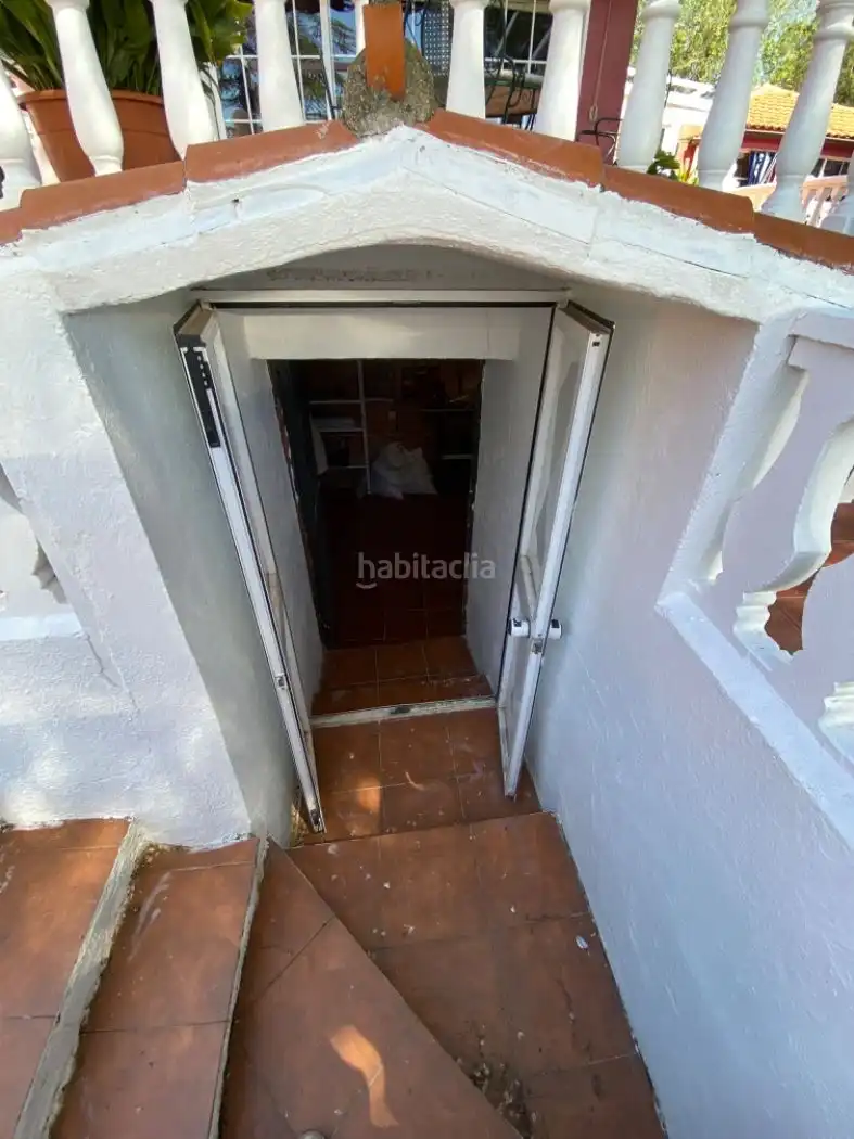 House with pool for sale in Calle Ronda de Manchester 290, imagen 29