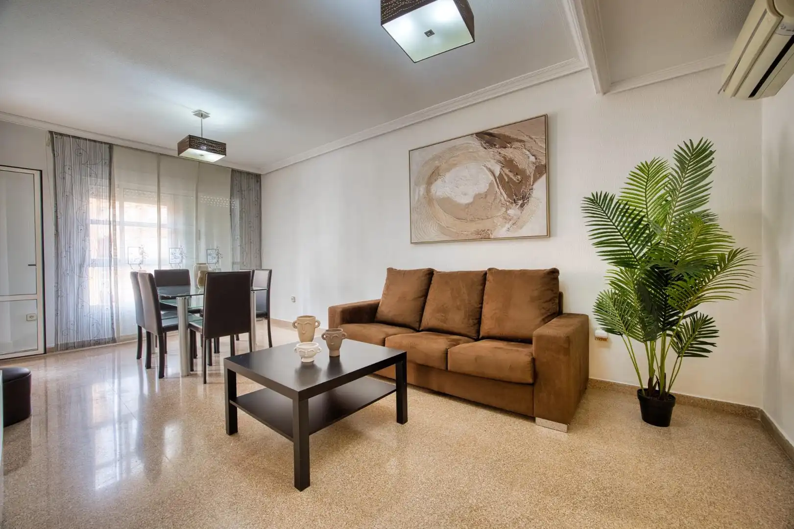 Wohnung mit Aufzug zum Verkauf in Calle REYES CATOLICOS