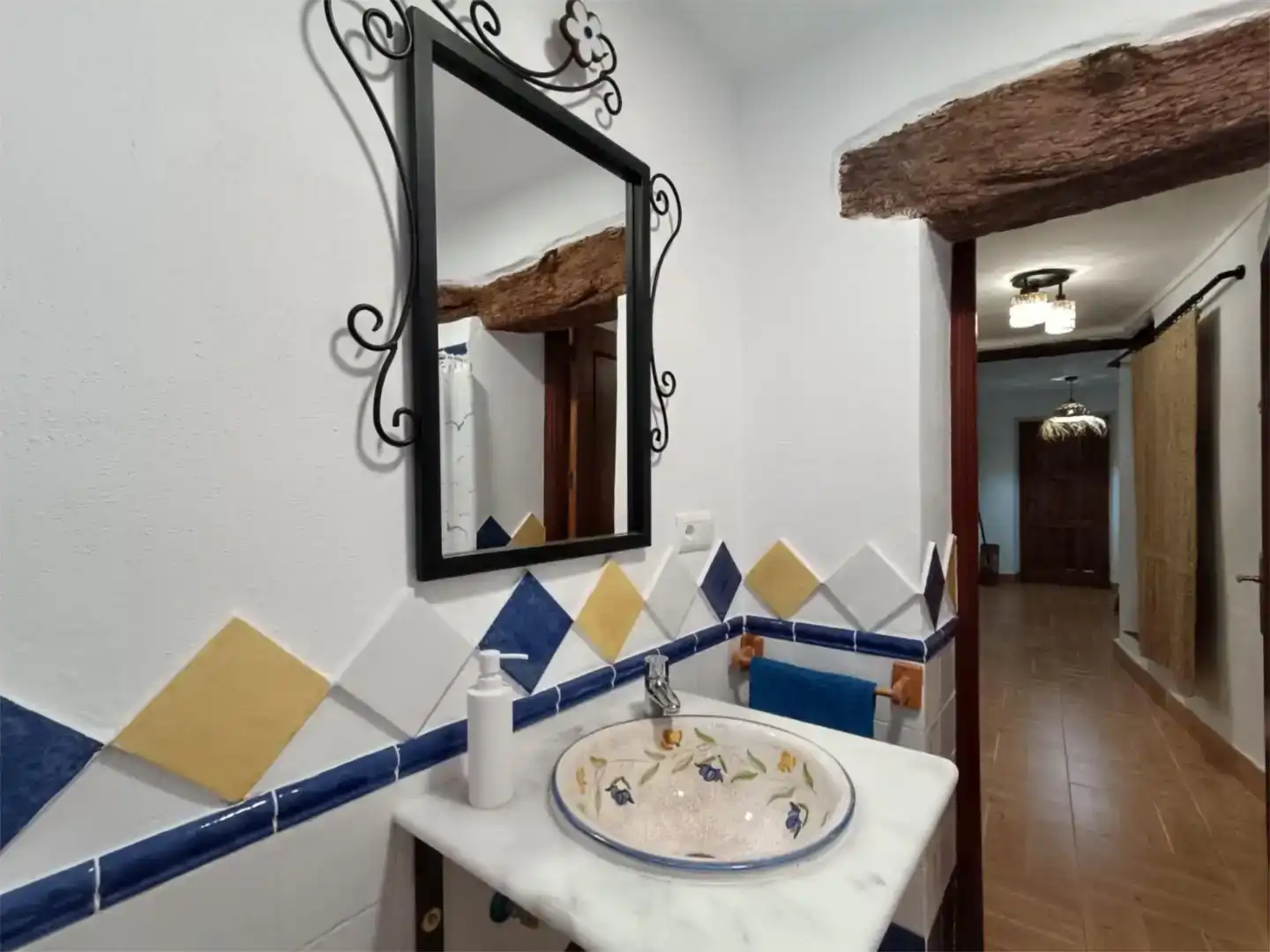 Baño de Piso en venta en Montejaque con Amueblado