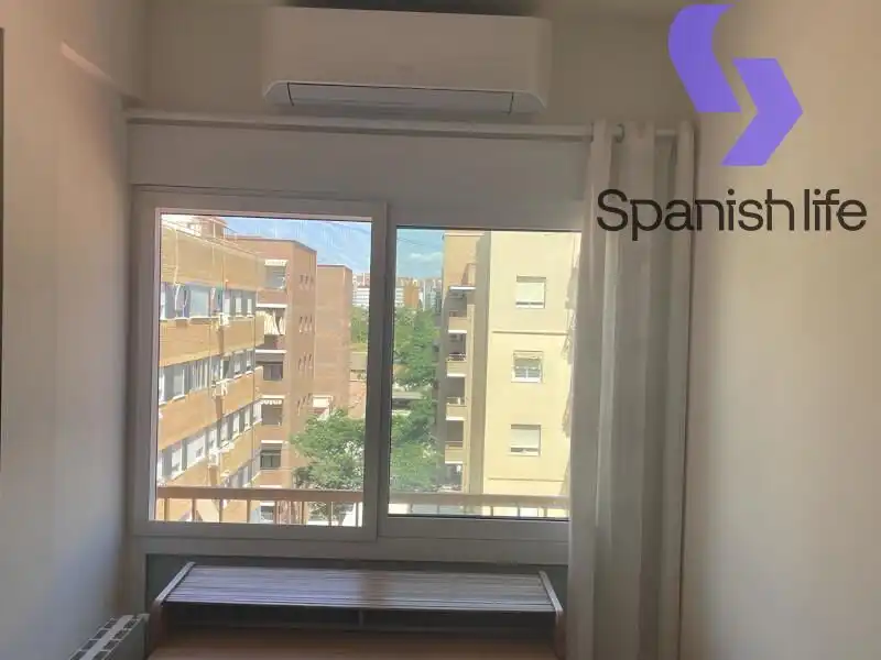 Bedroom of Apartments for sale in Valencia  with Air Conditioner, Heating and Furnished