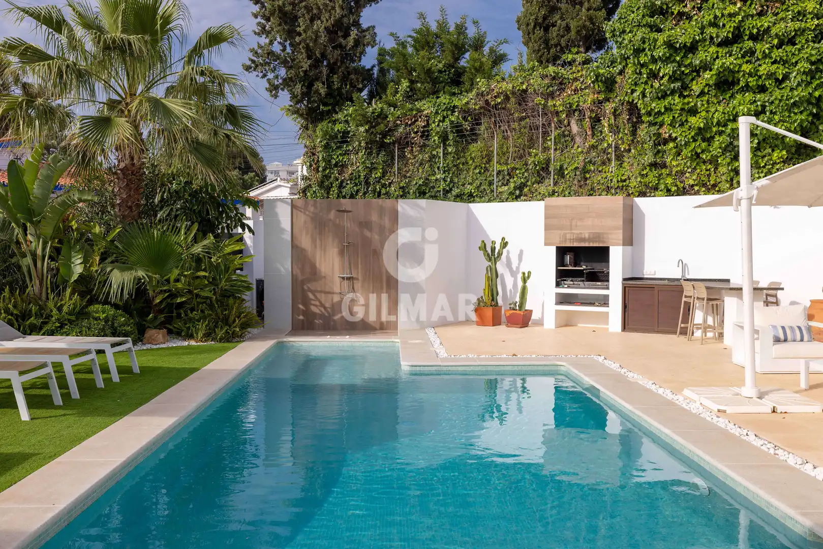 Swimming pool of Houses for sale in Benalmádena  with Heating, Private garden and Swimming Pool